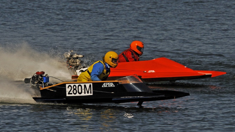 Formula 400 Hydroplane