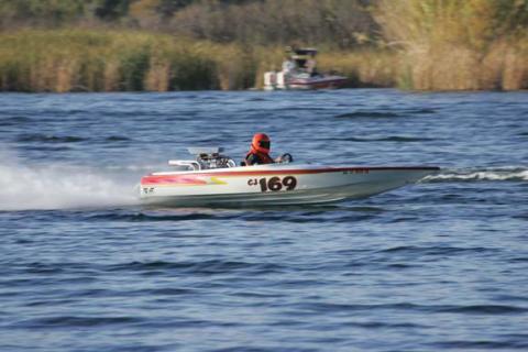 Endurance Boat Racing